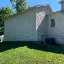 House Washing in Fenton, MO 13